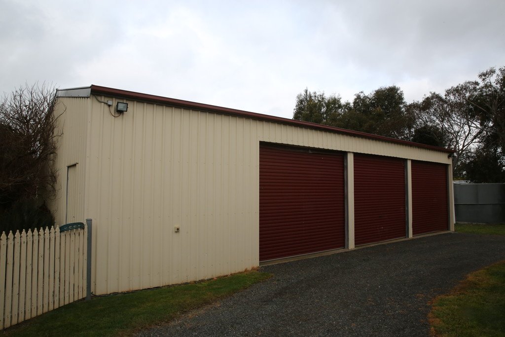 33 Crook Court BALLAN 17