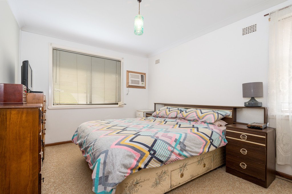 33 Cumberland Street BERKELEY 4