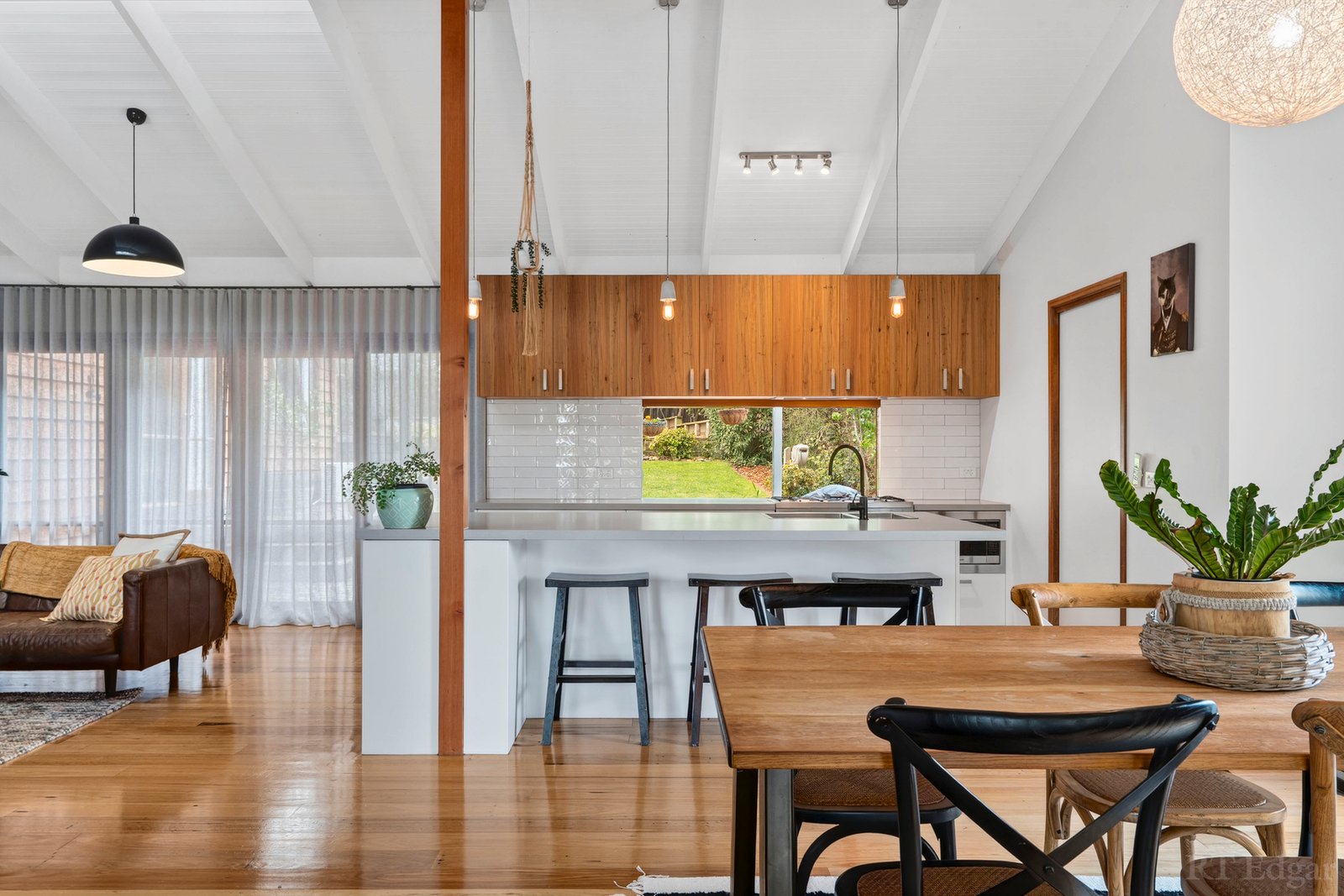 Real Estate and Property in 33 Cuthbertson Drive, Ocean Grove, VIC