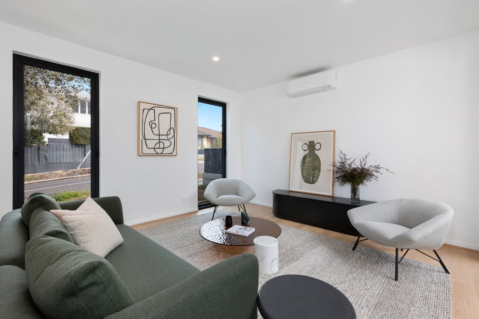 Gallery: 33 Davey Street