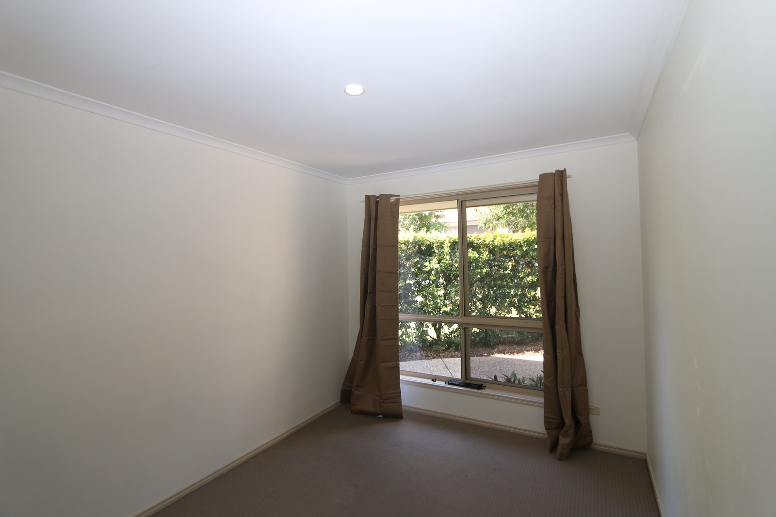 33 Dellwood Circuit MOLENDINAR 16