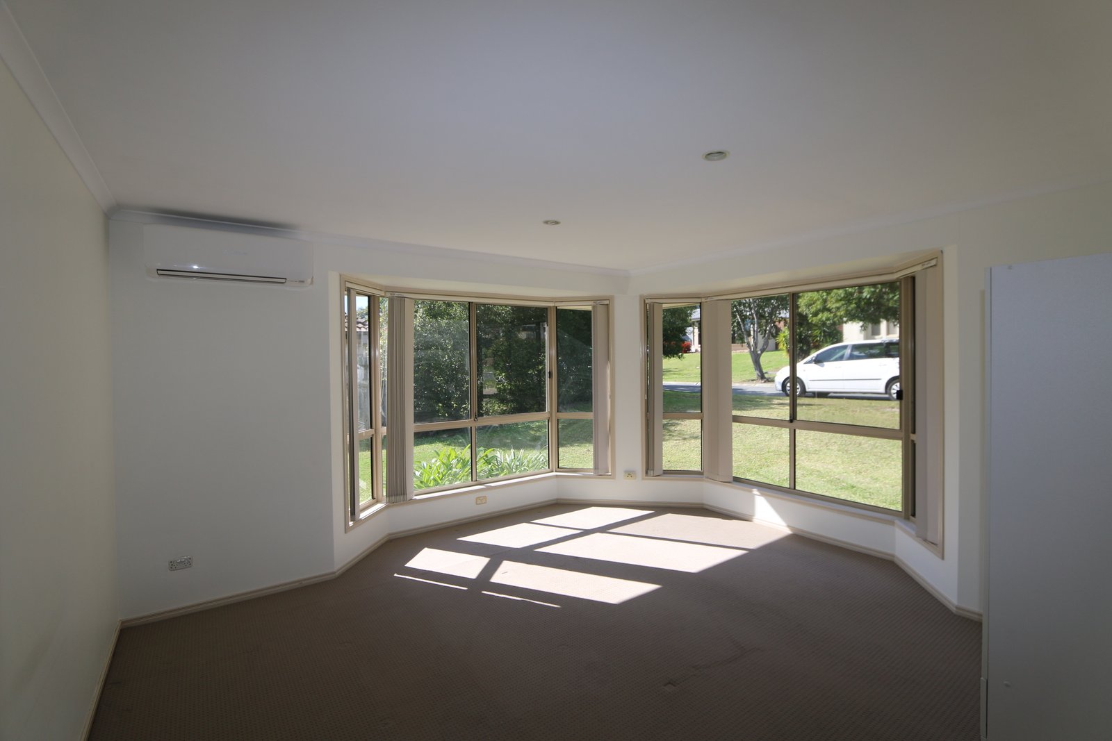 33 Dellwood Circuit MOLENDINAR 6