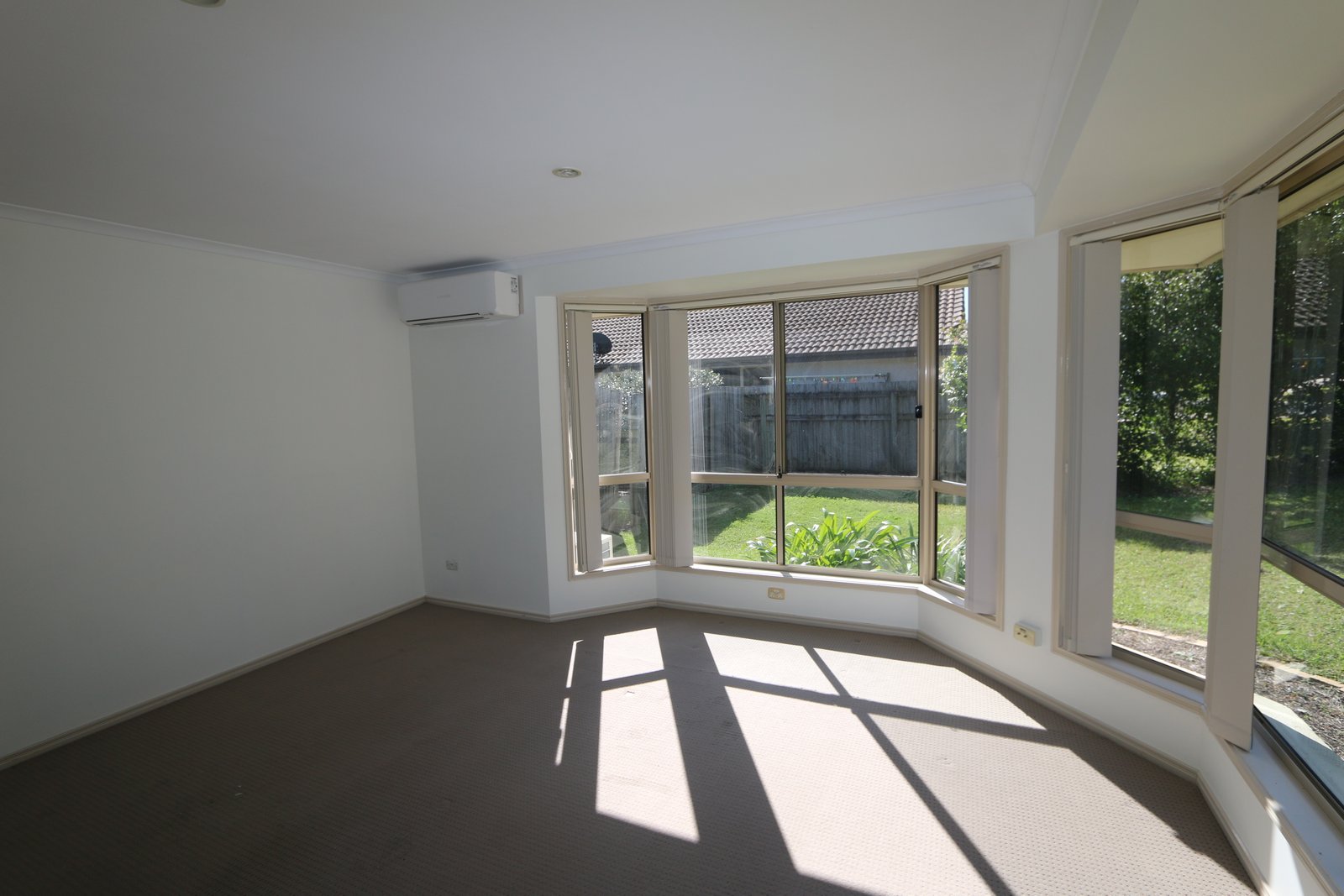 33 Dellwood Circuit MOLENDINAR 7