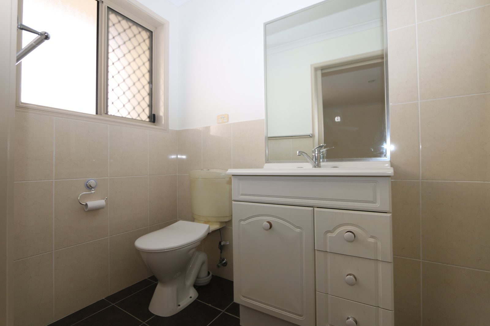 33 Dellwood Circuit MOLENDINAR 12