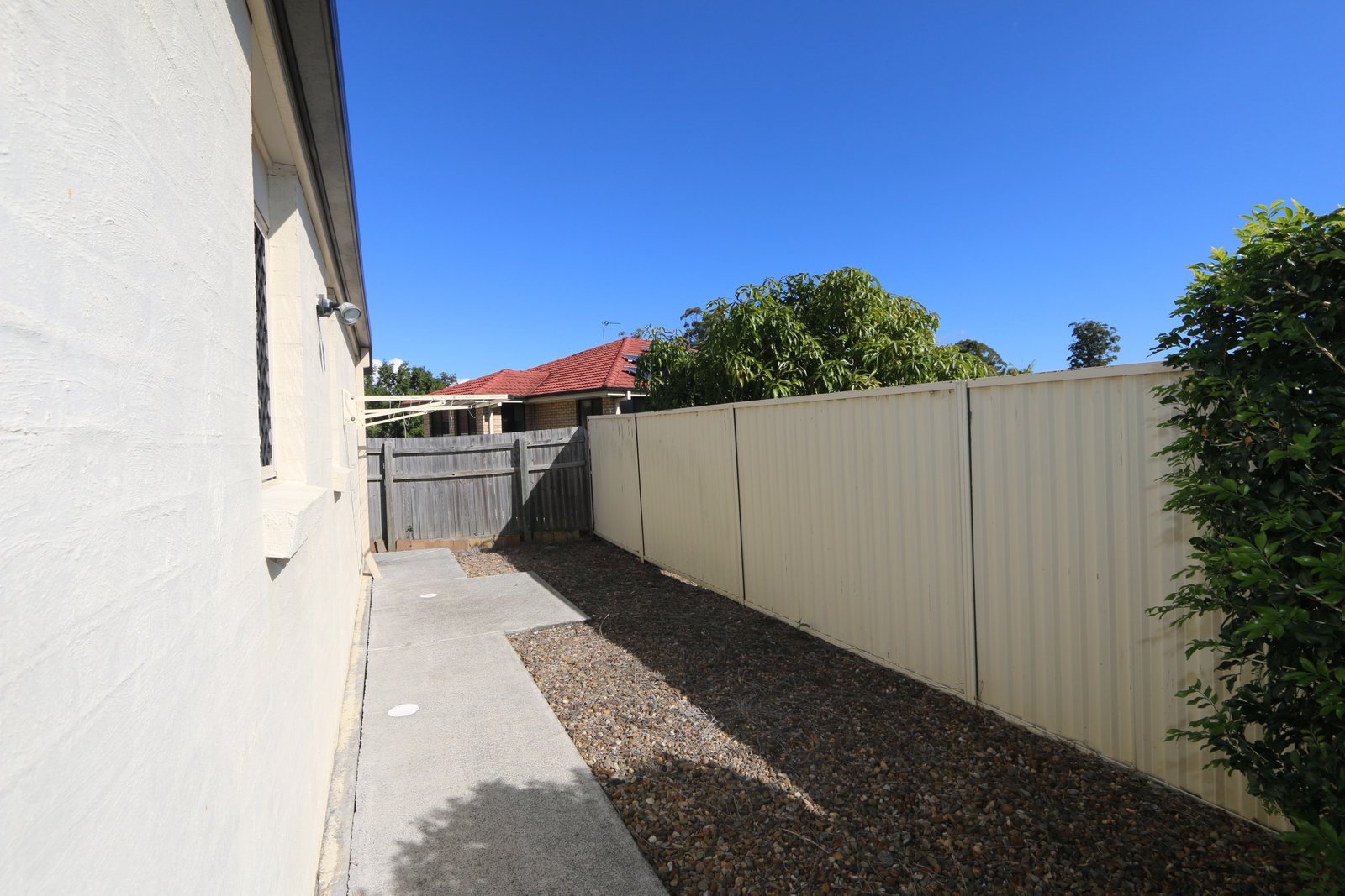 33 Dellwood Circuit MOLENDINAR 21