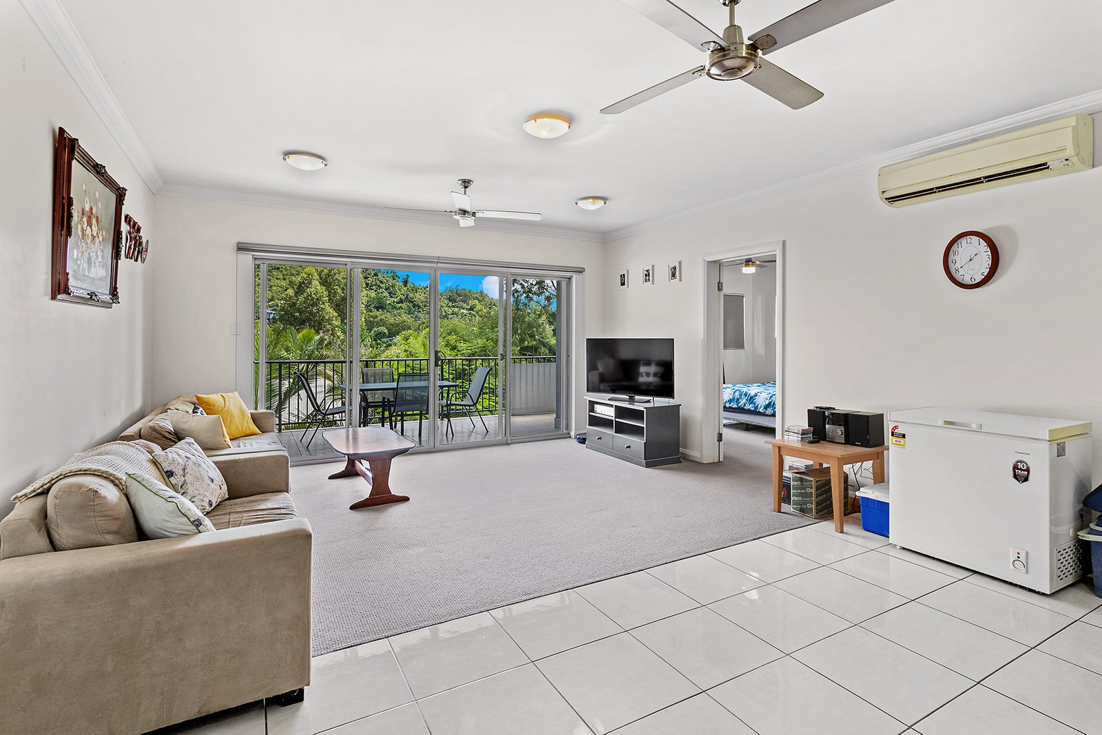 3/3 Deloraine Close CANNONVALE 6