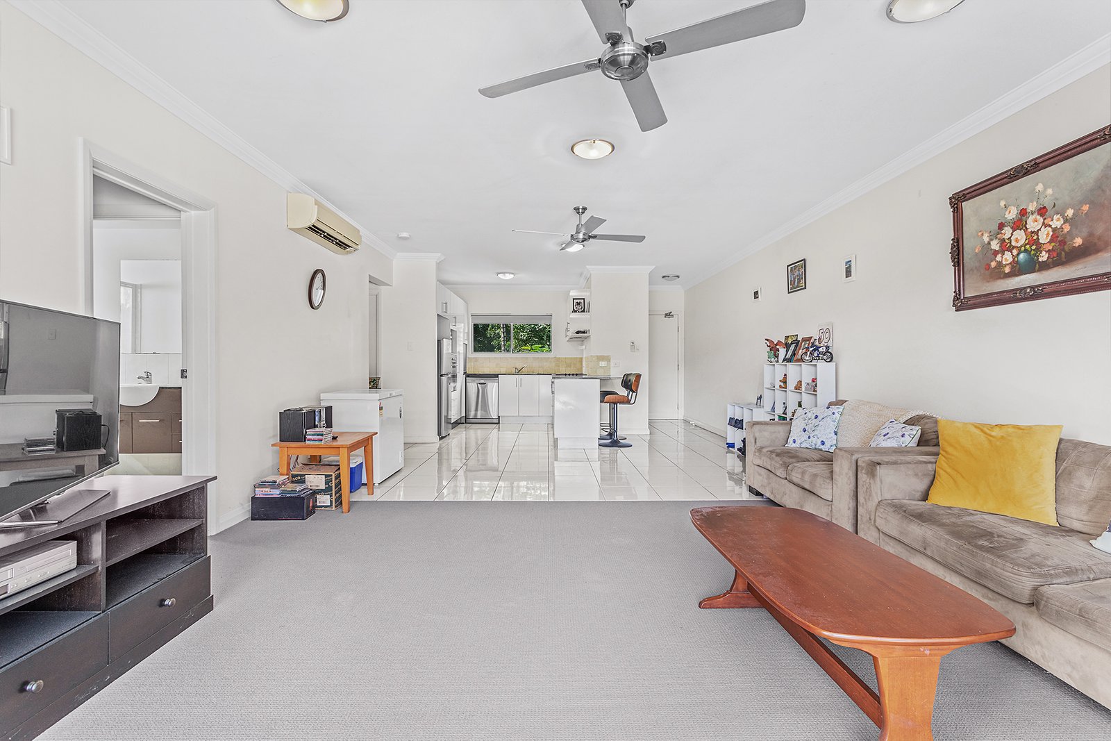 3/3 Deloraine Close CANNONVALE 7