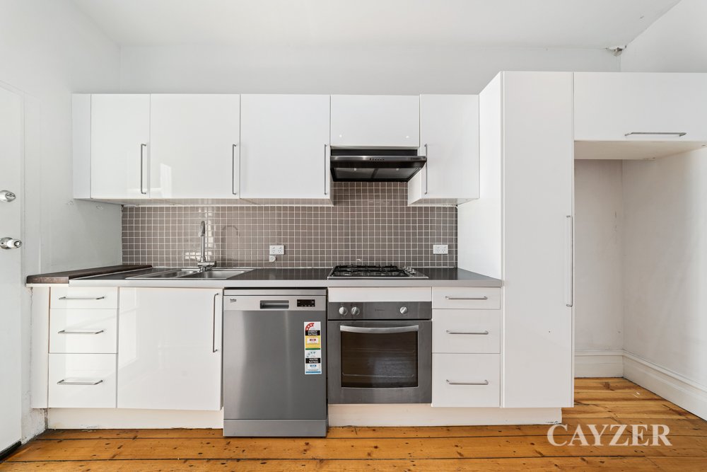 Gallery: 33 Derham Street