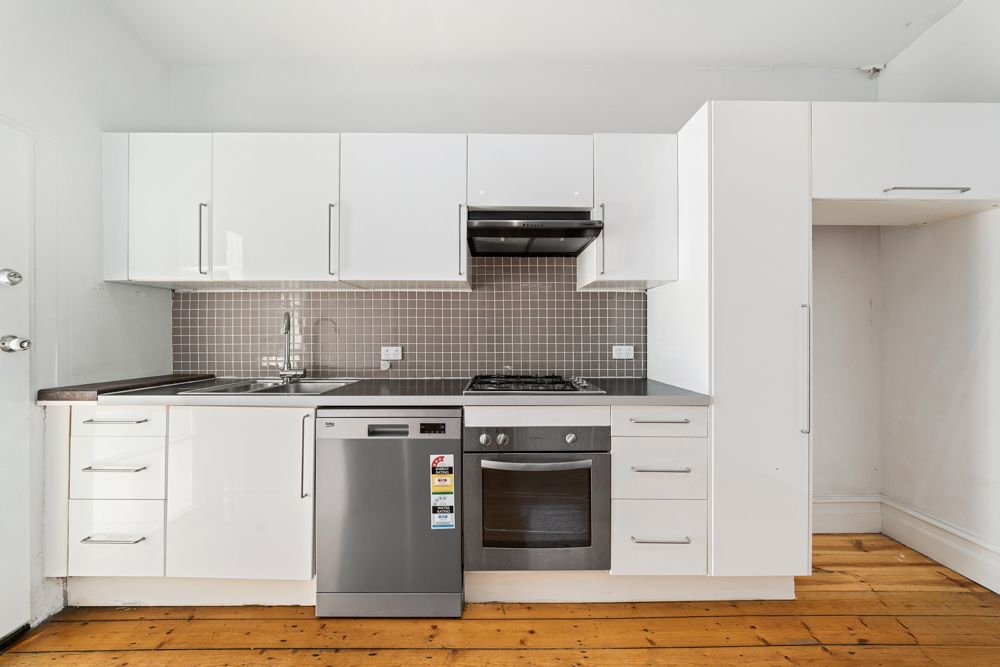 Gallery: 33 Derham Street