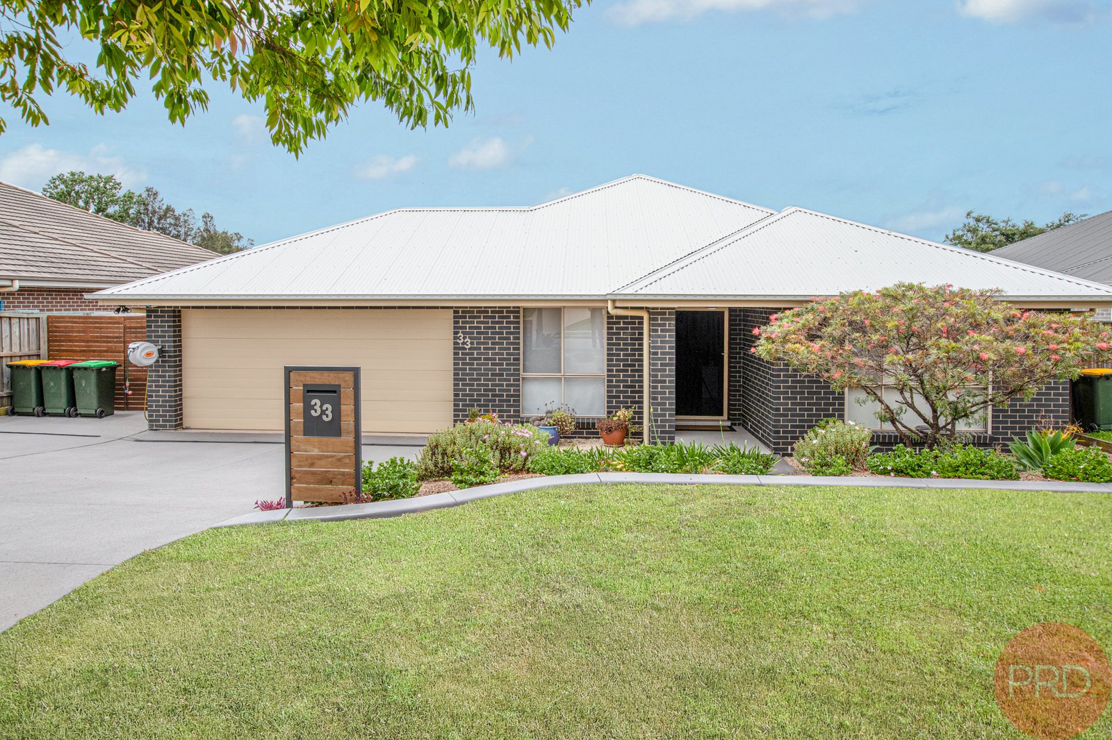 33 Dunnart Street ABERGLASSLYN 2