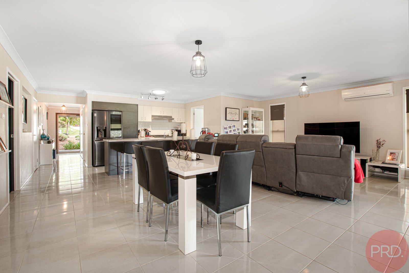 33 Dunnart Street ABERGLASSLYN 8