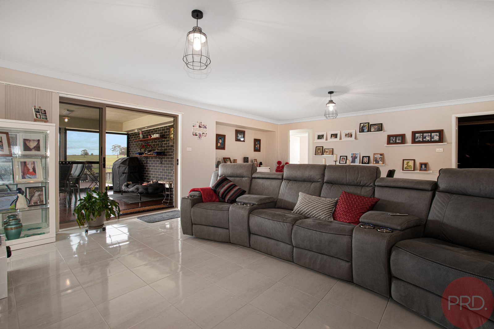 33 Dunnart Street ABERGLASSLYN 9