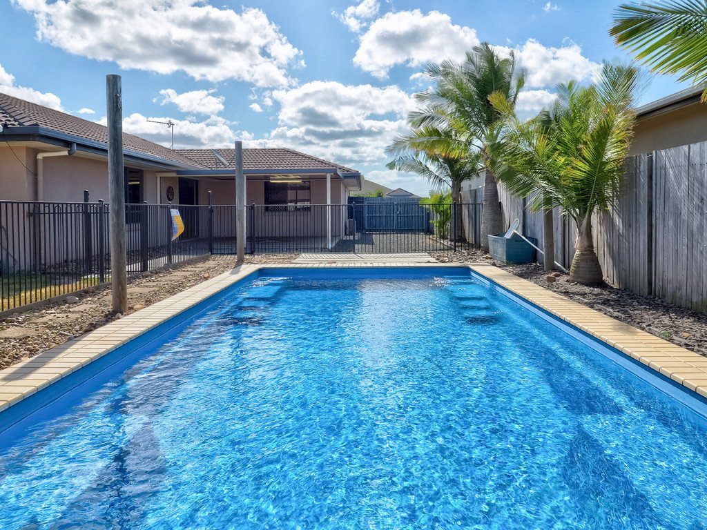 33 Earl St Vincent Circuit ELI WATERS 11