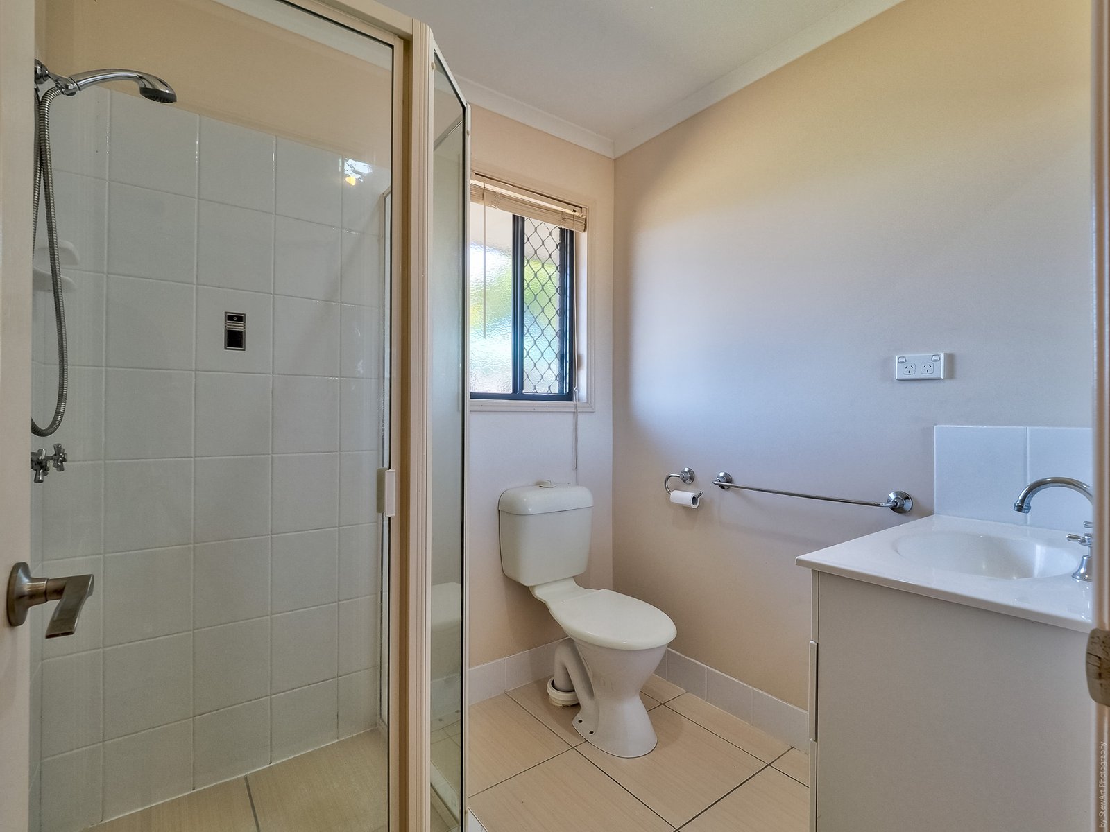 33 Earl St Vincent Circuit ELI WATERS 20