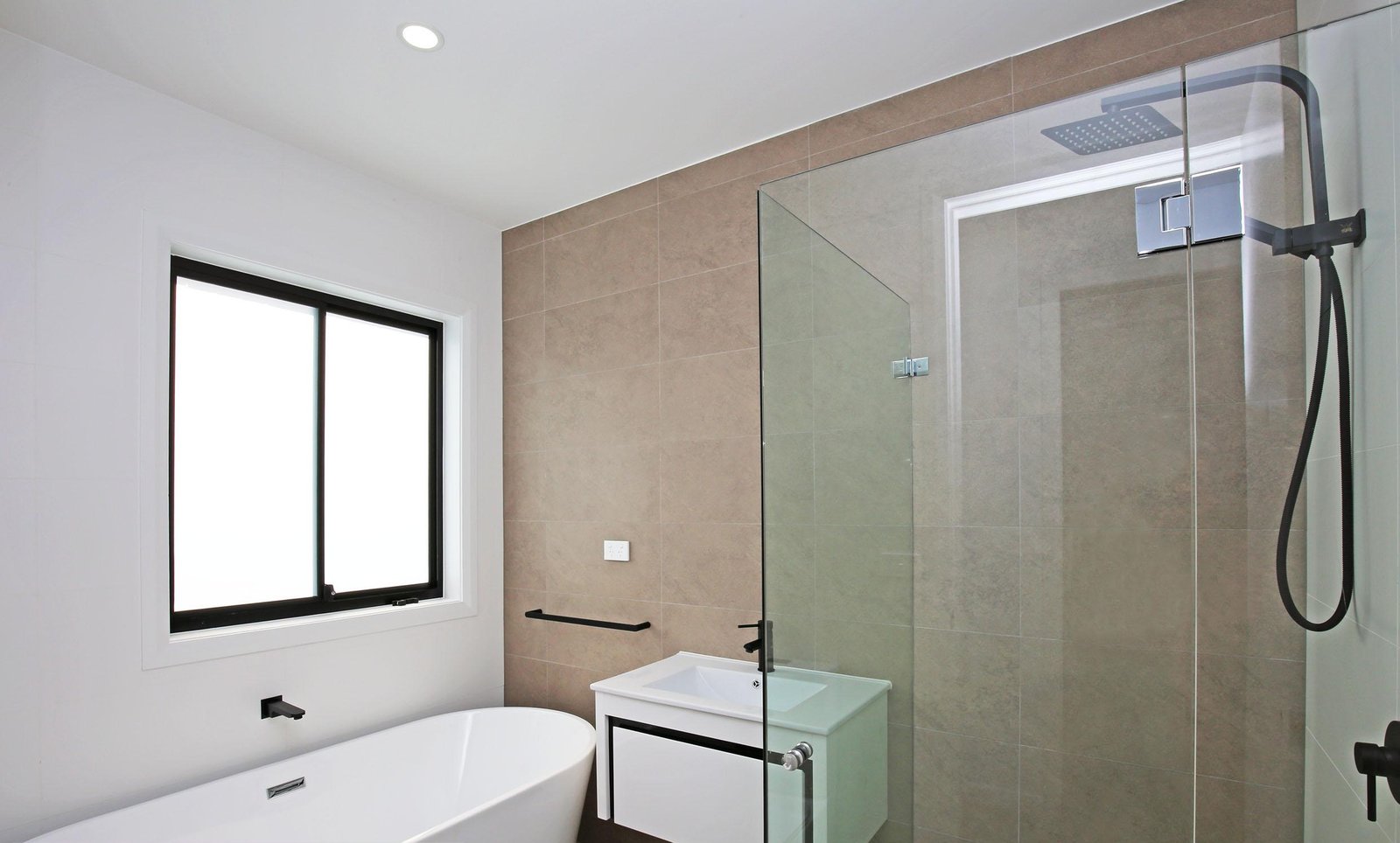 33 Ellesmere Street PANANIA 10