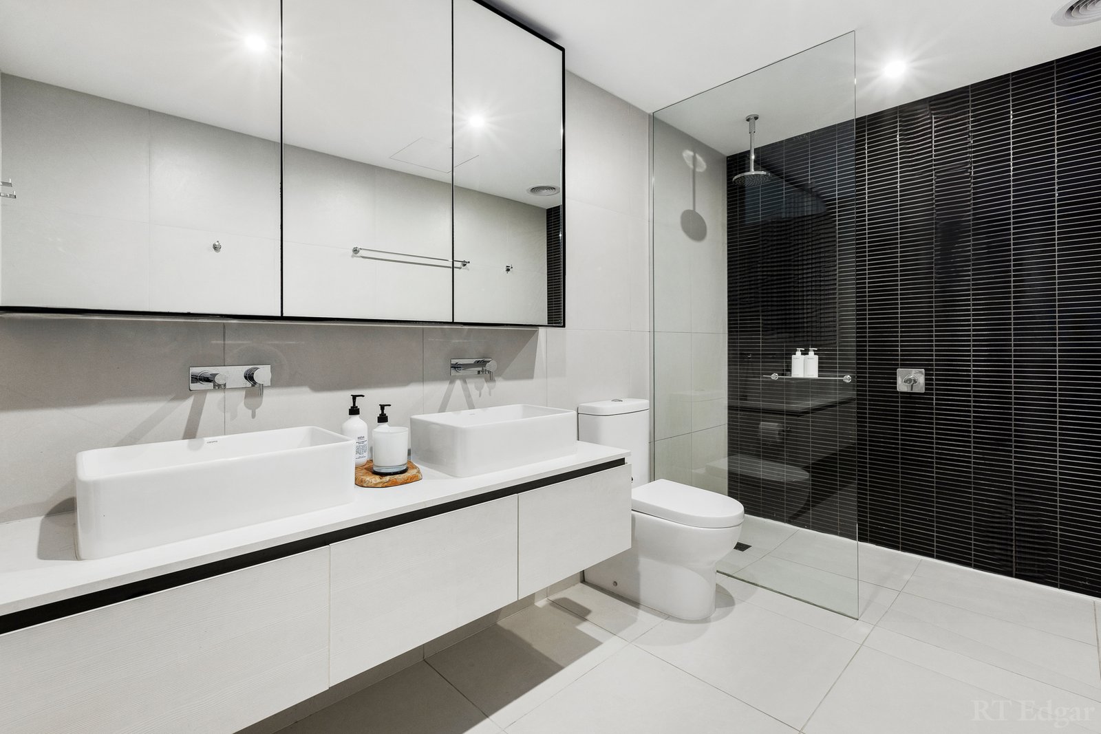 Real Estate and Property in 33 Ellsworth Crescent, Camberwell, VIC