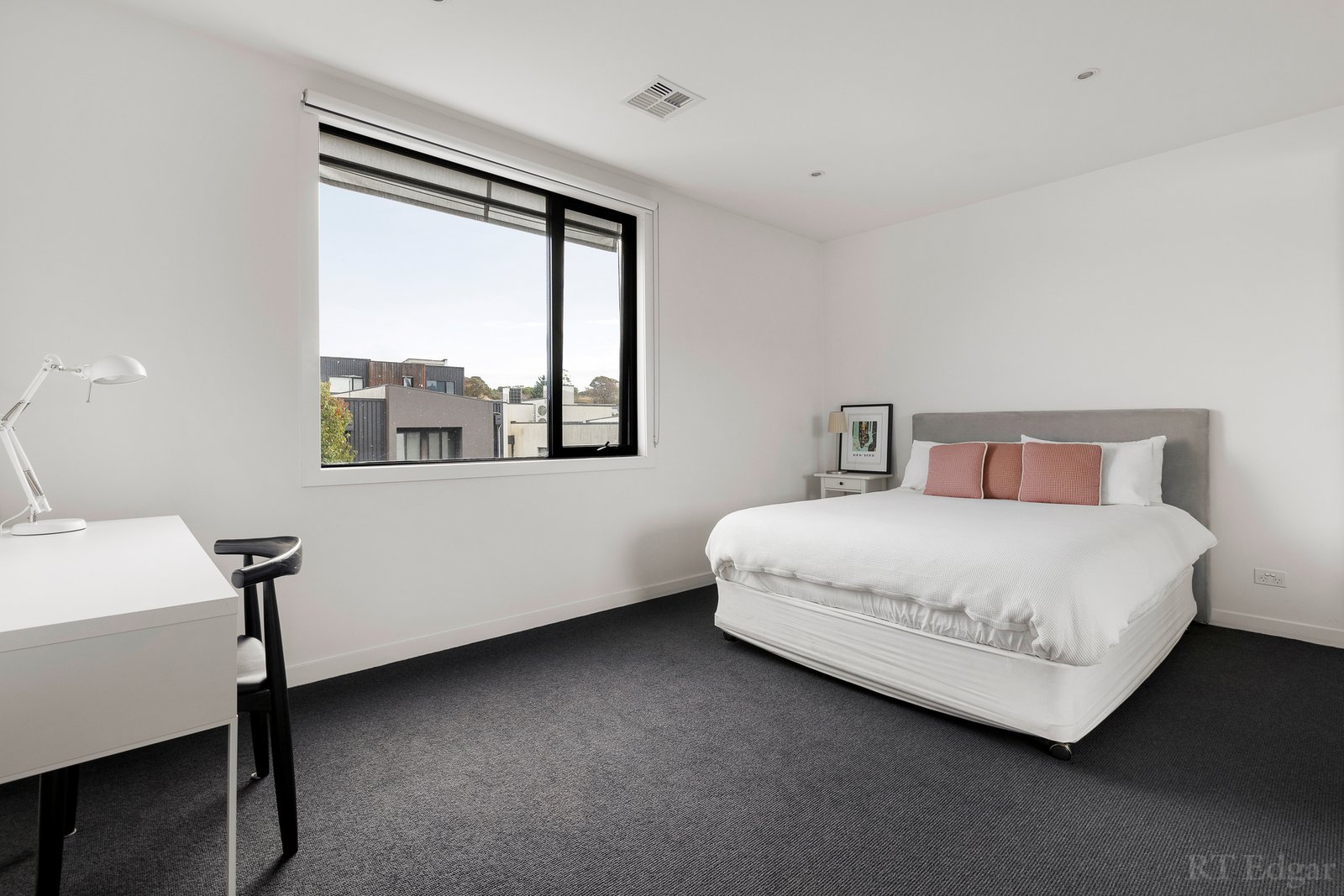 Real Estate and Property in 33 Ellsworth Crescent, Camberwell, VIC