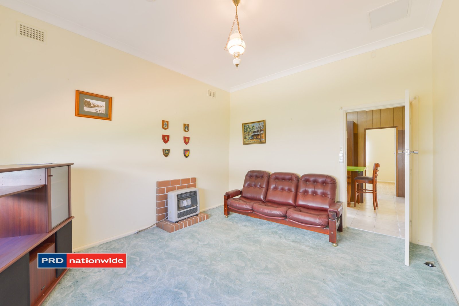 33 Elm Street TAMWORTH 4