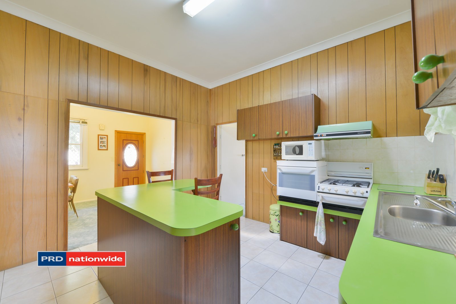 33 Elm Street TAMWORTH 9