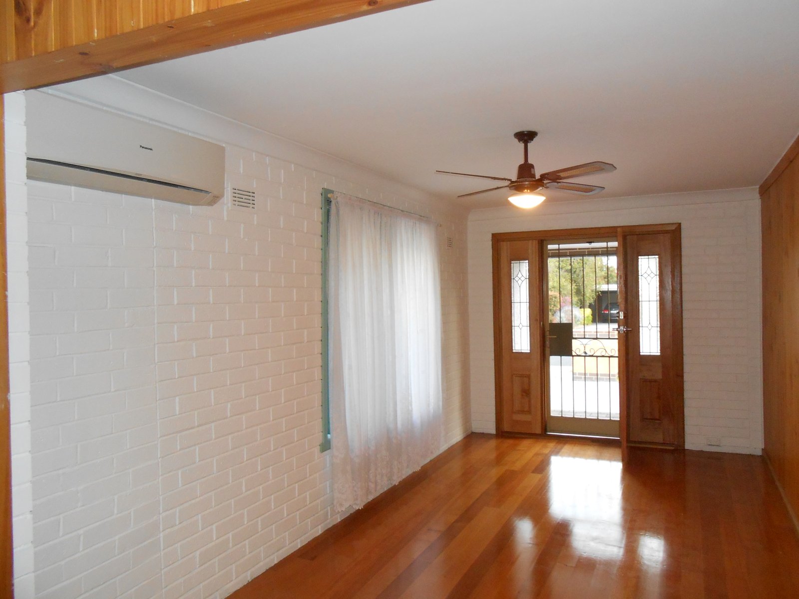 Gallery: 33 Farm Road