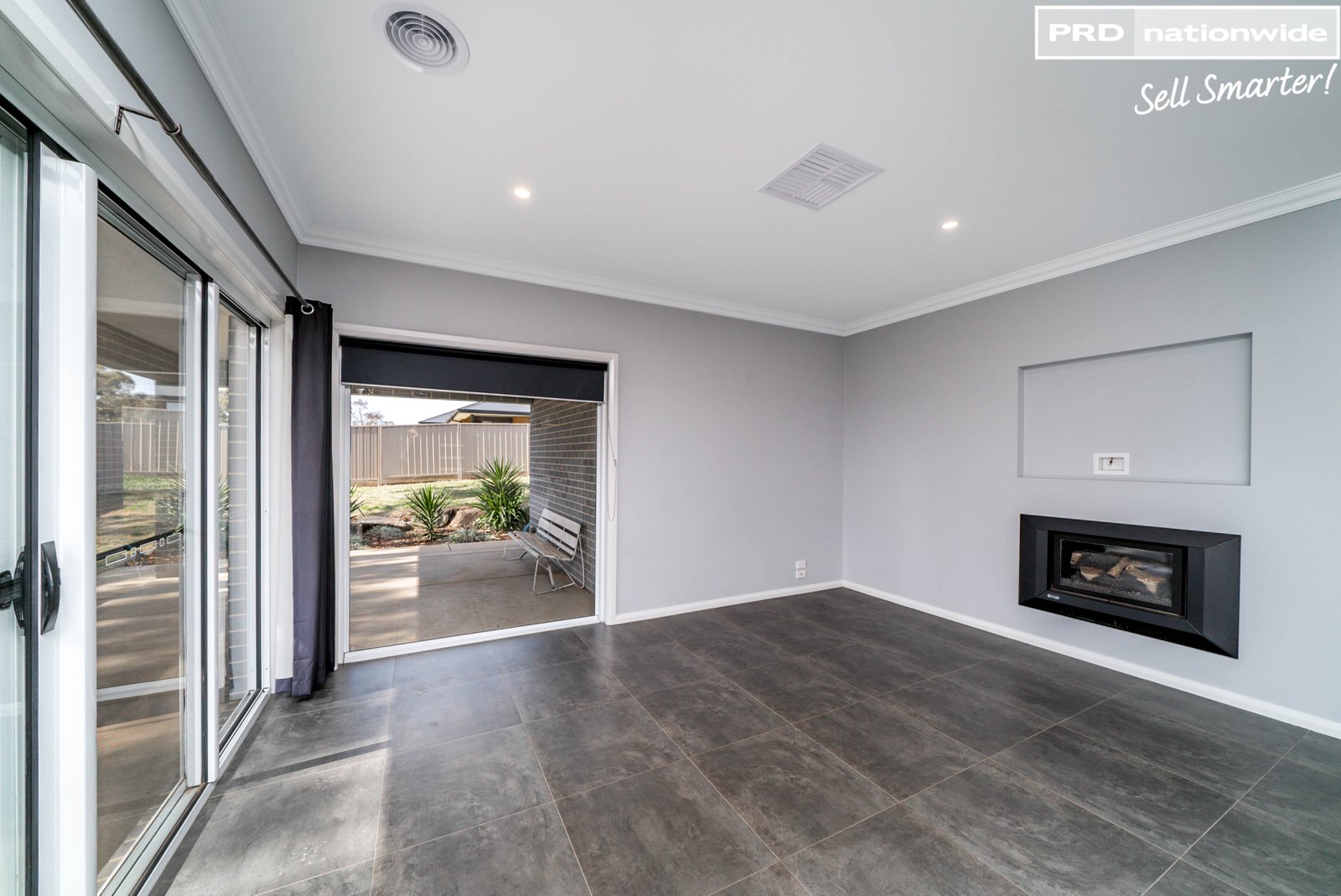 33 Flack Crescent BOOROOMA 8