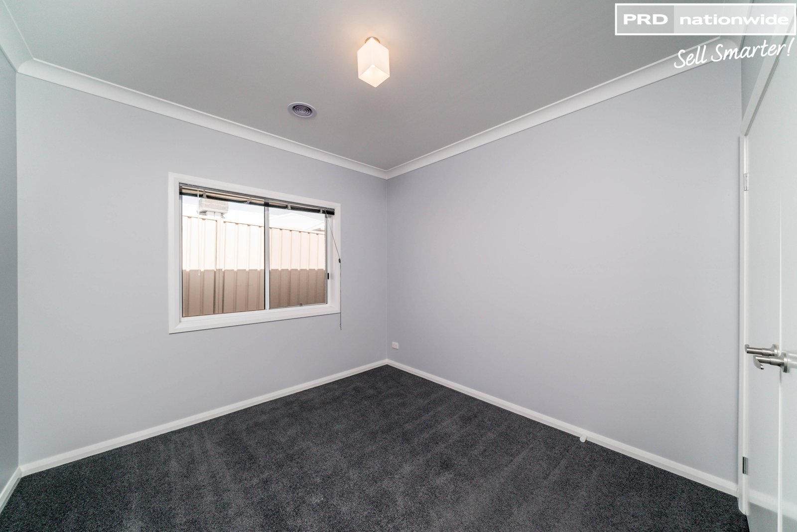 33 Flack Crescent BOOROOMA 10