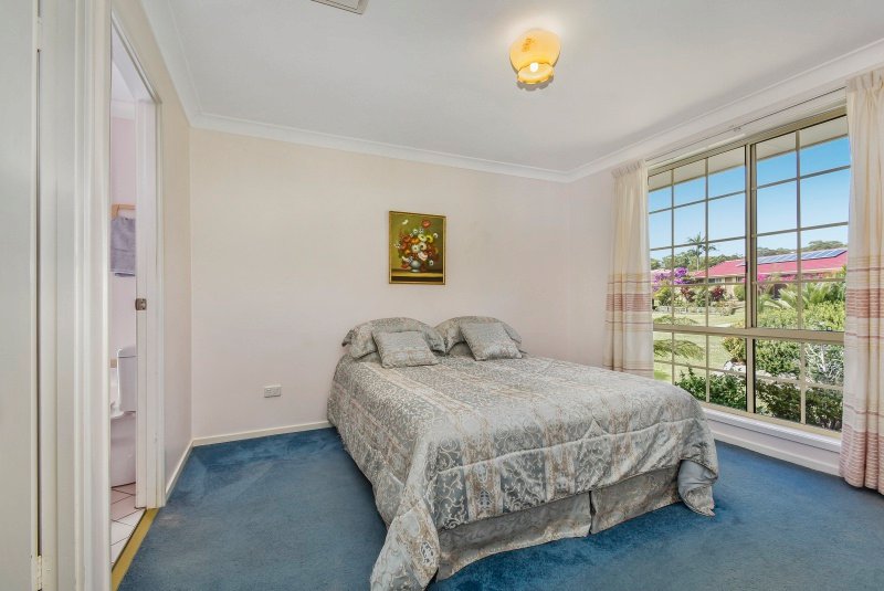 33 Flinders Drive LAURIETON 3