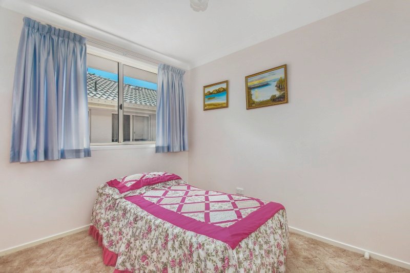 33 Flinders Drive LAURIETON 4