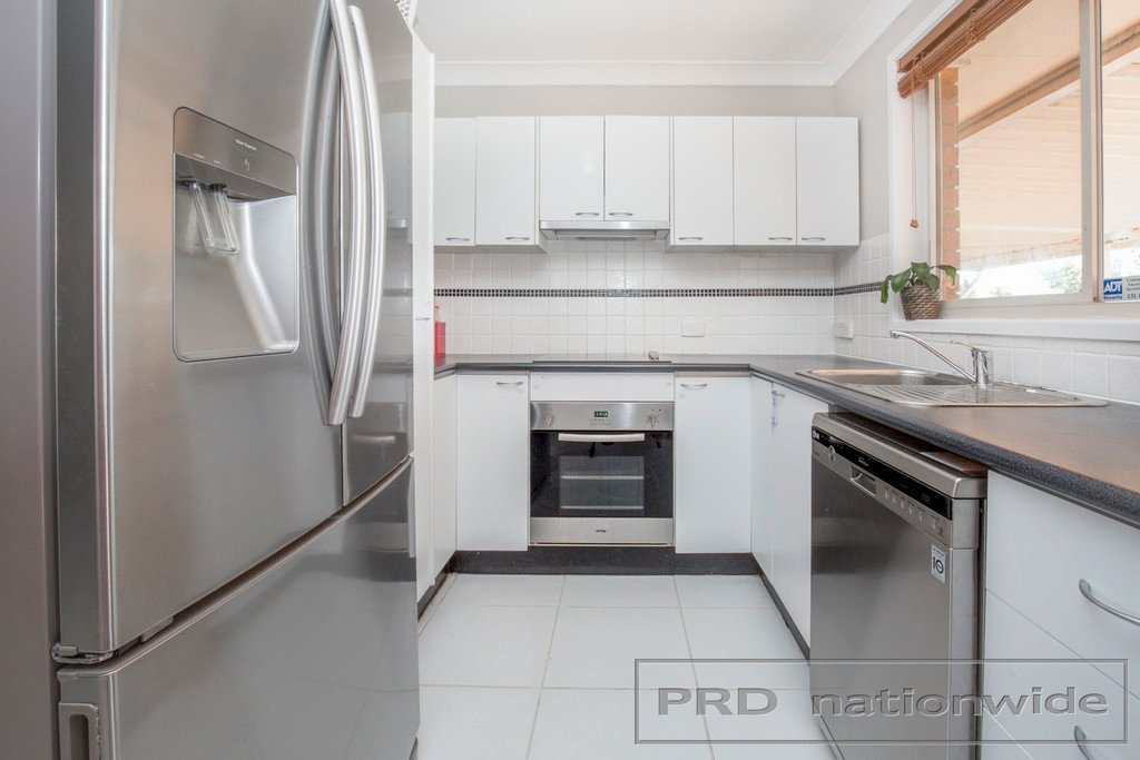 33 Frewin Avenue WOODBERRY 11