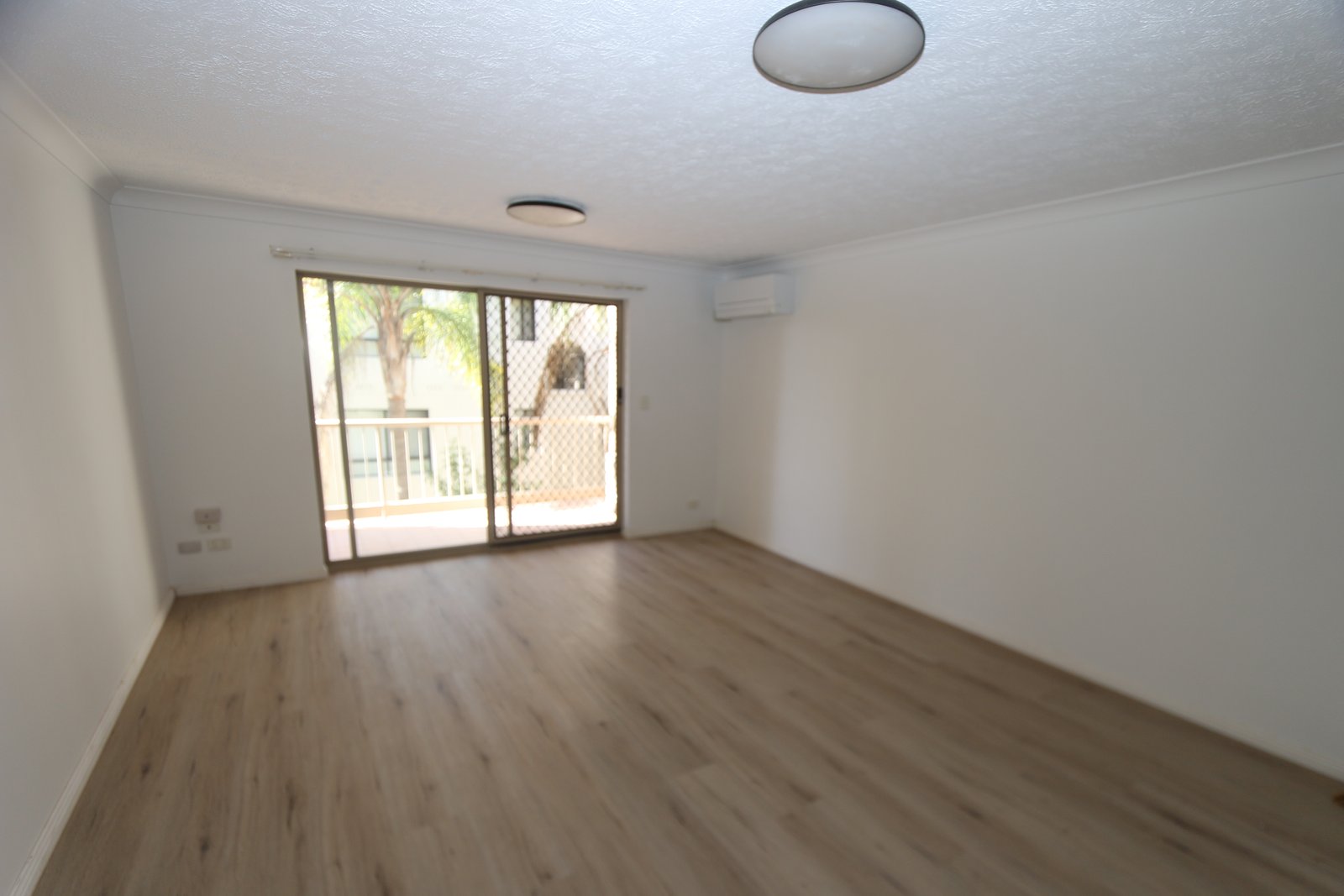 3/3 Garden Street SOUTHPORT 2