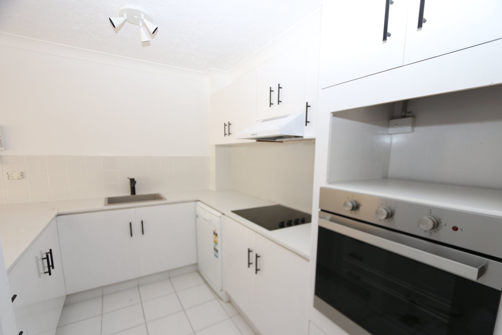 3/3 Garden Street SOUTHPORT 3