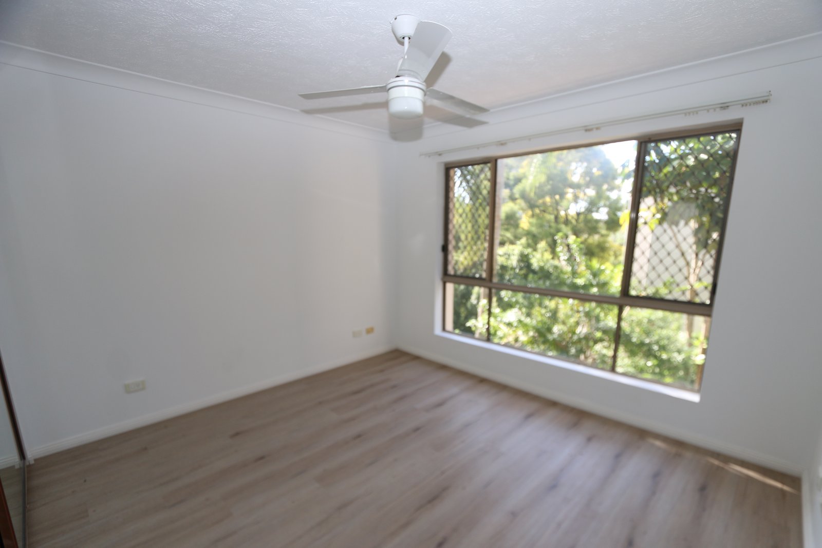 3/3 Garden Street SOUTHPORT 4