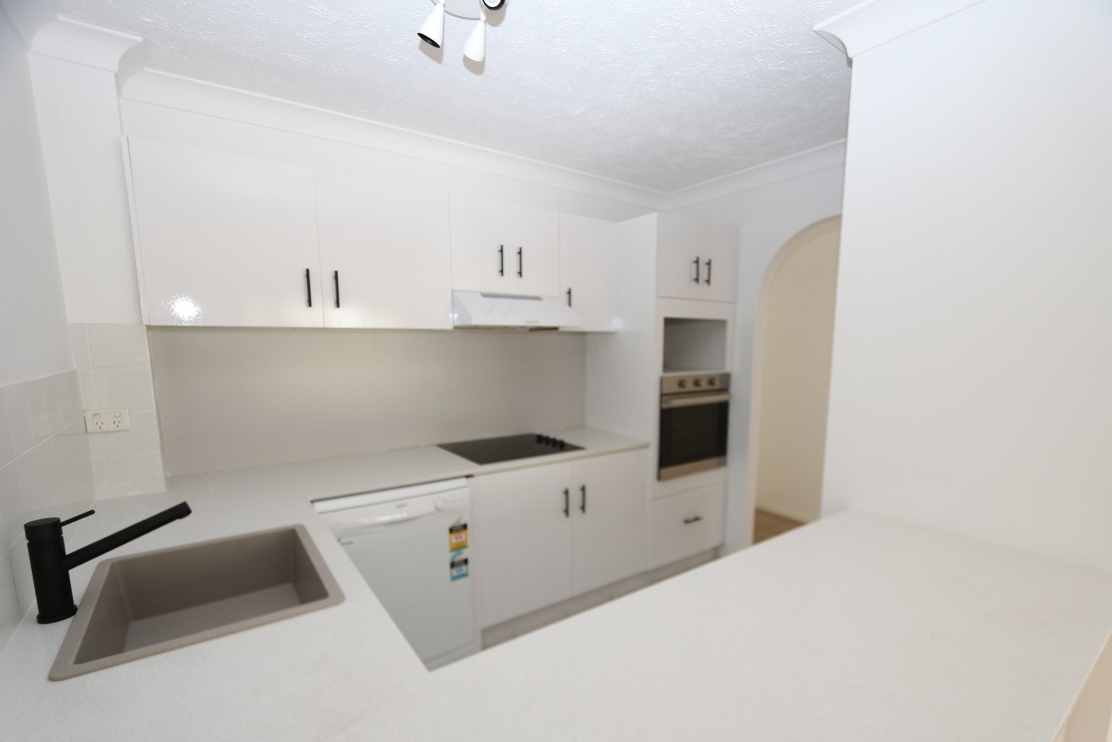 3/3 Garden Street SOUTHPORT 8