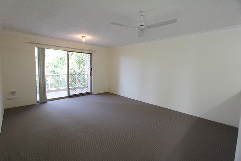 3/3 Garden Street SOUTHPORT 2