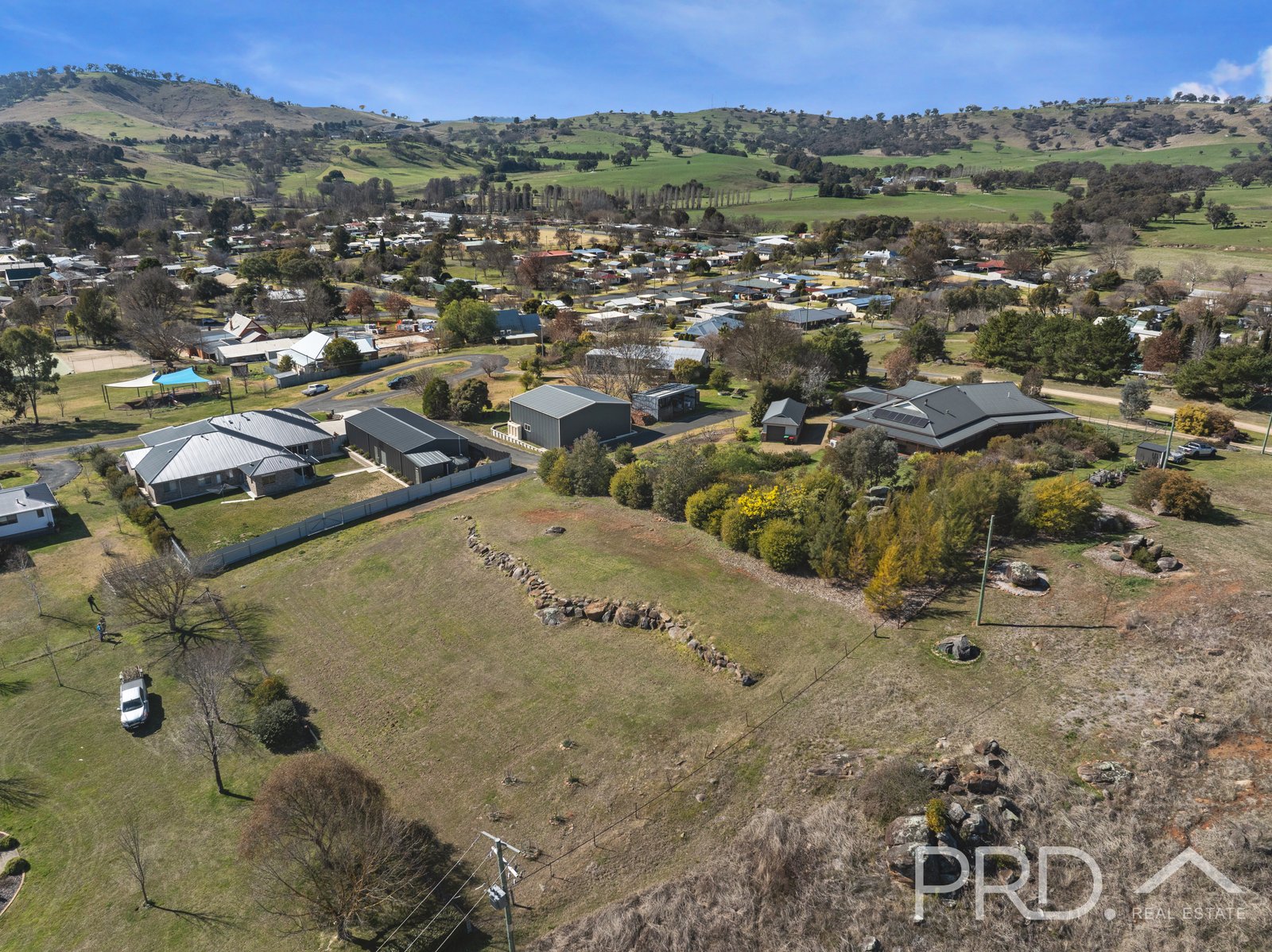 33 Gilmore Street ADELONG 9