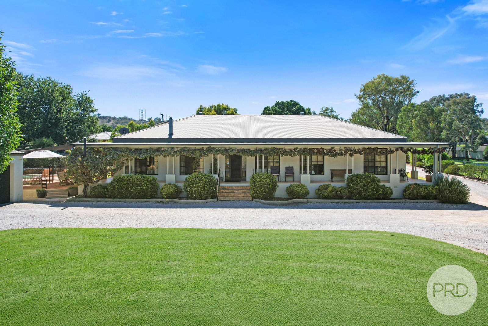 33 Glengarvin Drive TAMWORTH 1