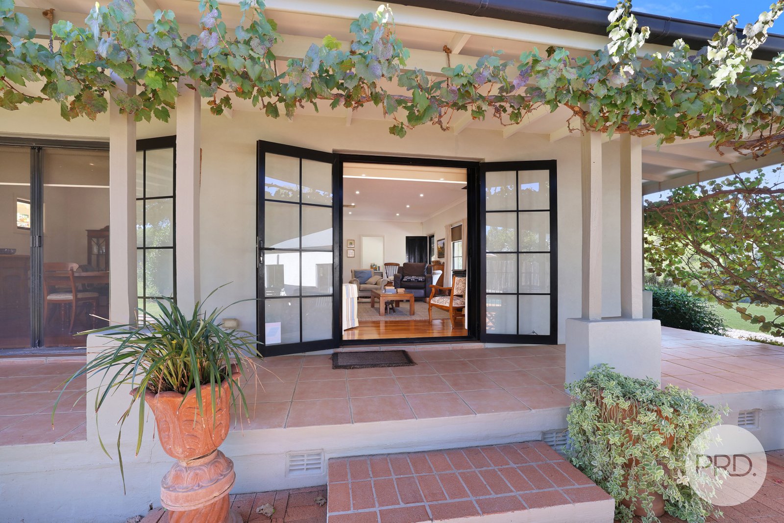 33 Glengarvin Drive TAMWORTH 6