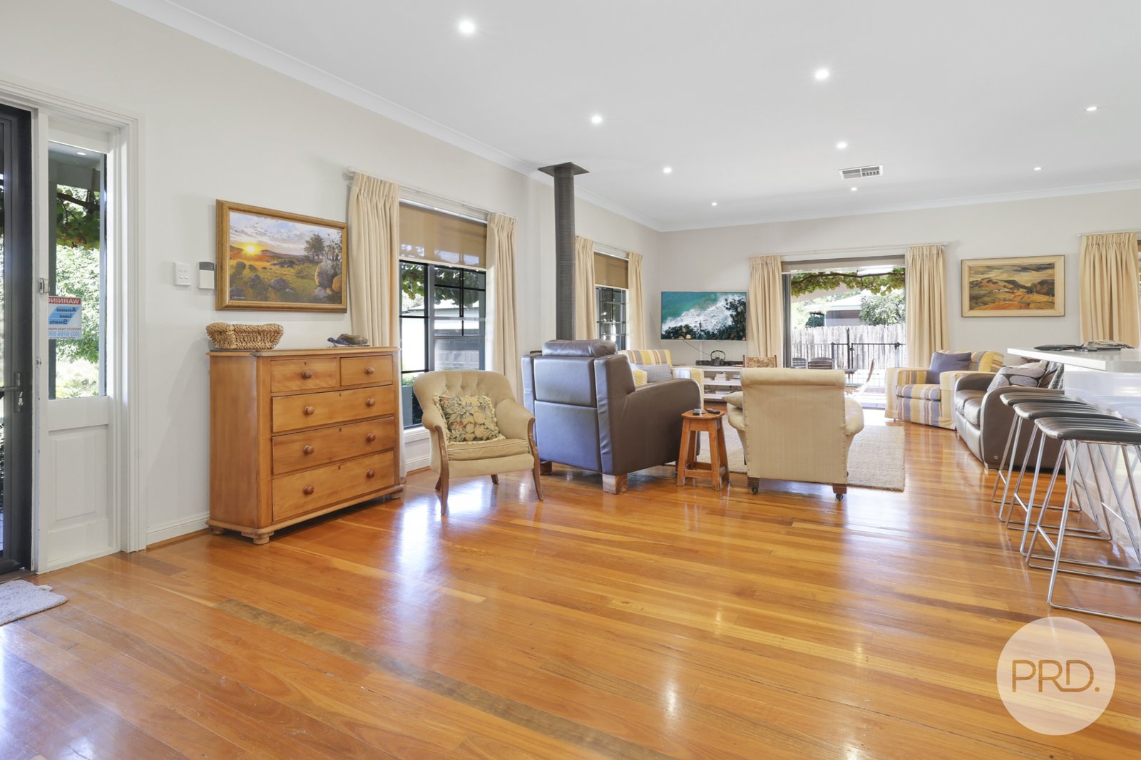 33 Glengarvin Drive TAMWORTH 10