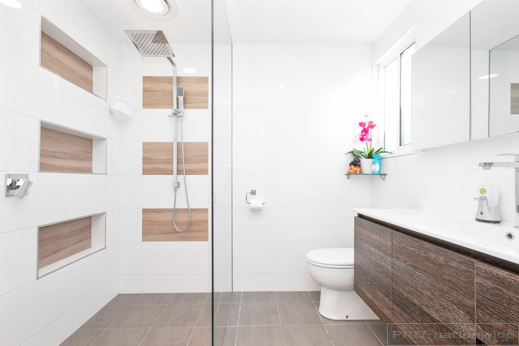 33 Glenroy Street THORNTON 14