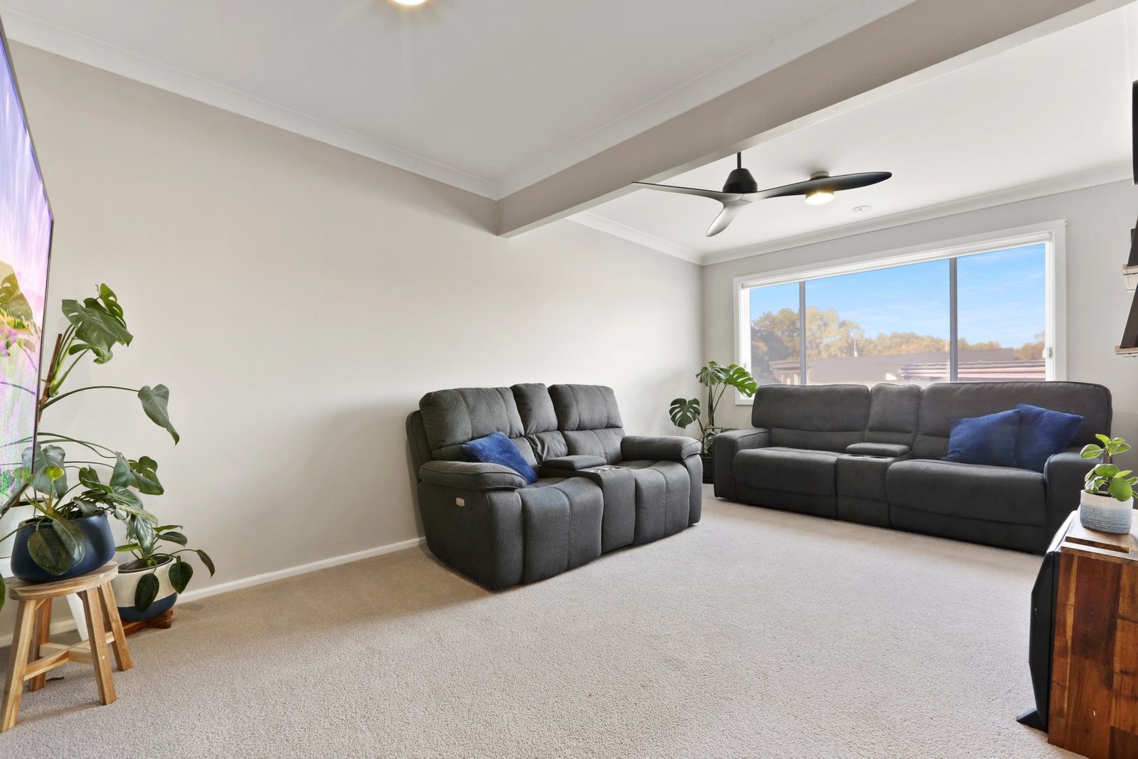 33 Gloucester Crescent DAPTO 5