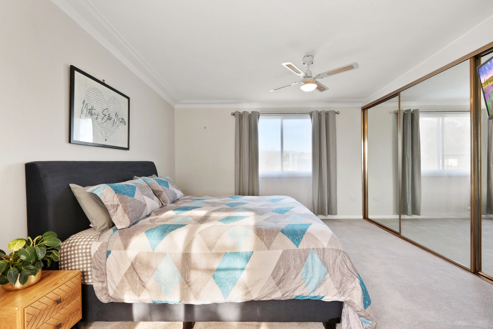 33 Gloucester Crescent DAPTO 6