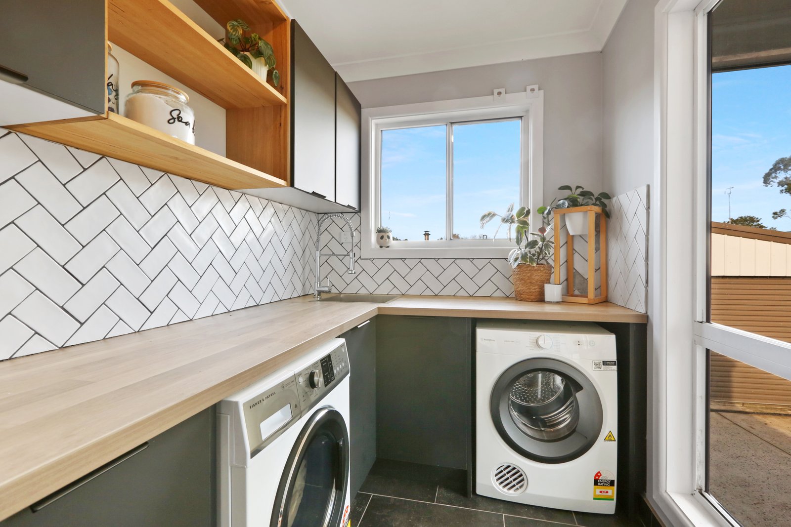 33 Gloucester Crescent DAPTO 10