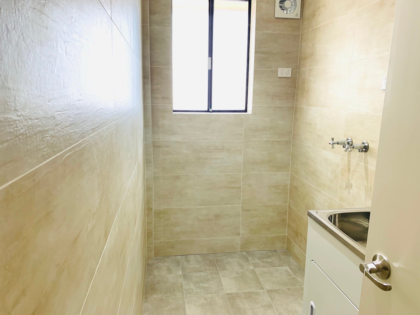 3/3 Gowrie Street RYDE 9