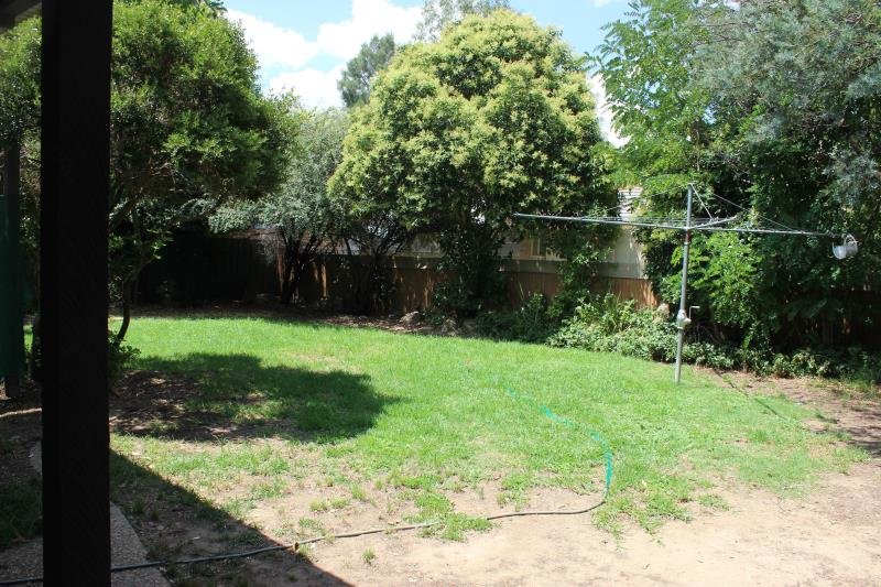 33 Graham Street LAKE ALBERT 8