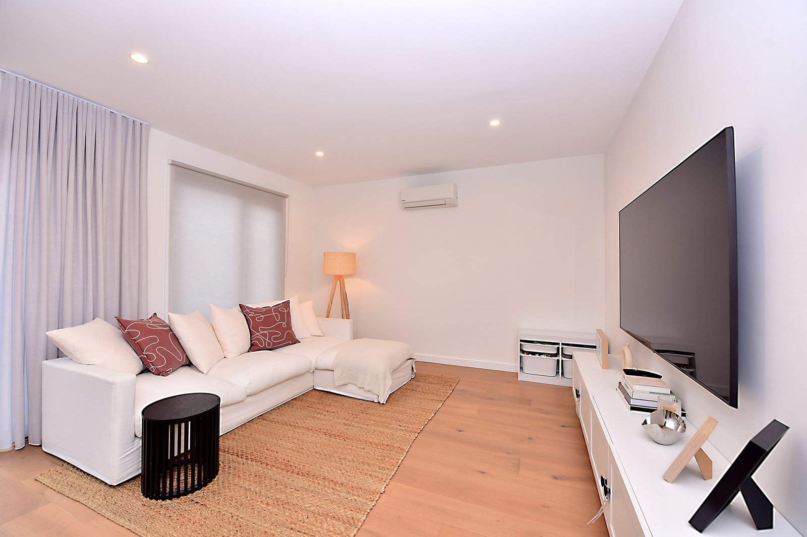 Gallery: 33 Grandia Crescent