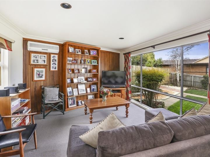 Gallery: 33 Helena Street