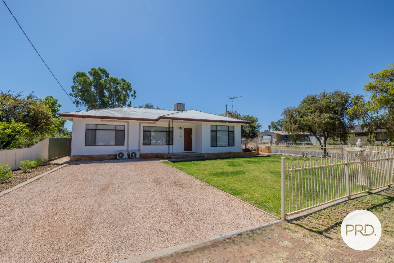 33 Helena Street WENTWORTH 2