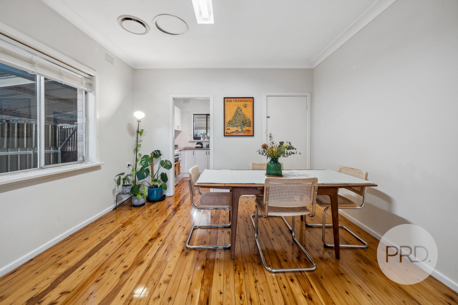 33 Higgins Avenue WAGGA WAGGA 6