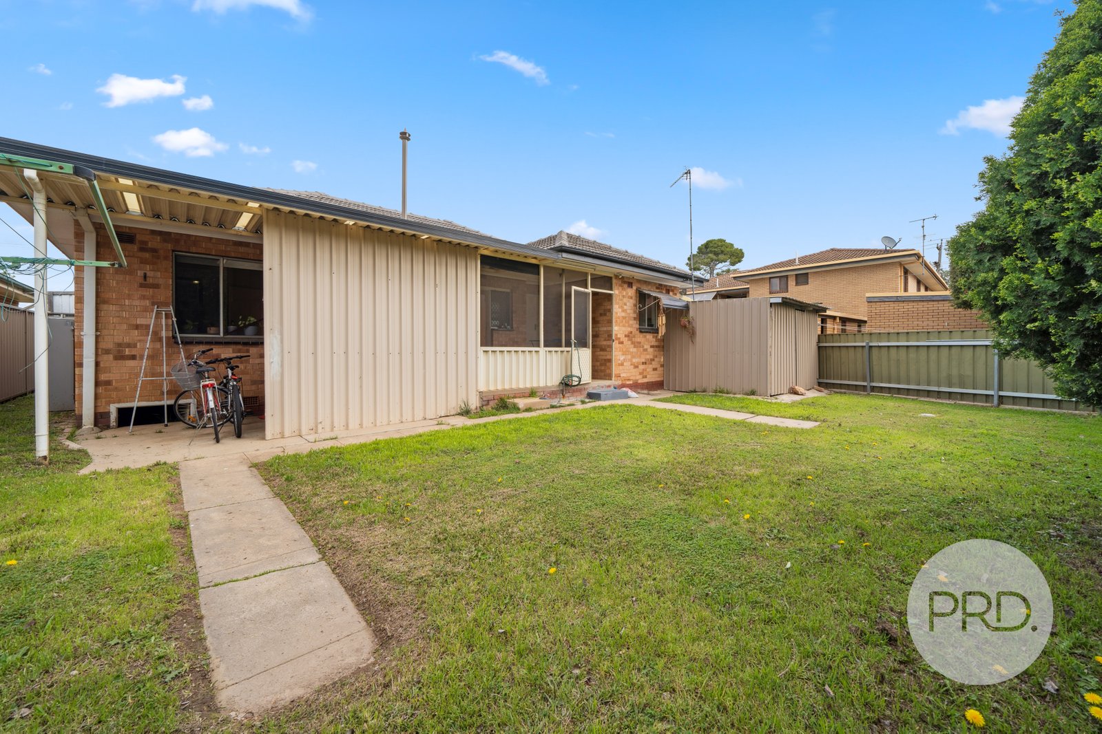 33 Higgins Avenue WAGGA WAGGA 14