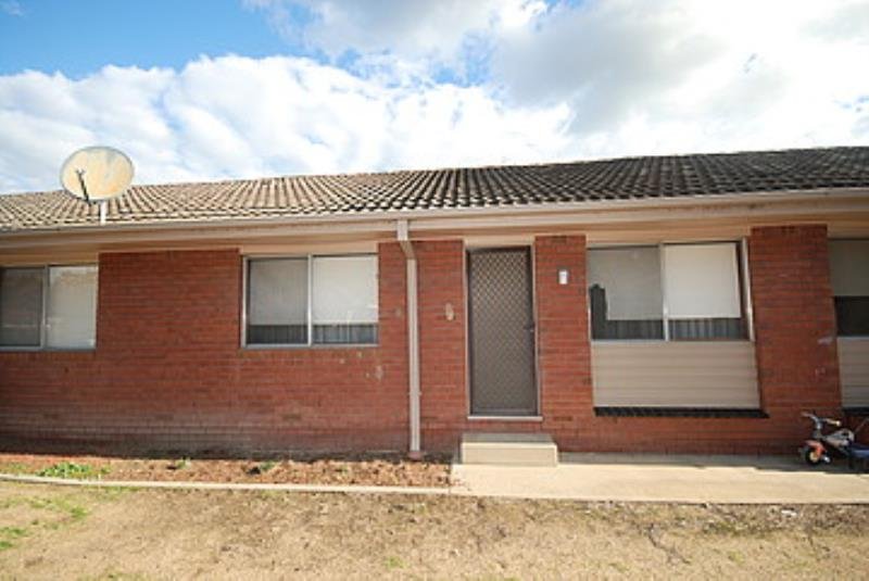 3/3 Higgins Avenue WAGGA WAGGA 1